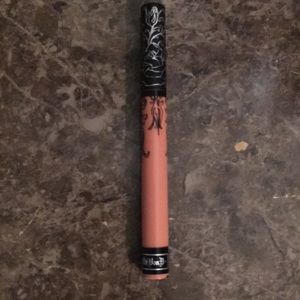 KAT VON D LIQUID LIPSTICK